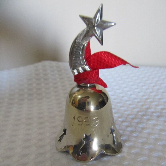 Silver Plated Engraved bell 1999/ 2000 - Picture 4 of 7
